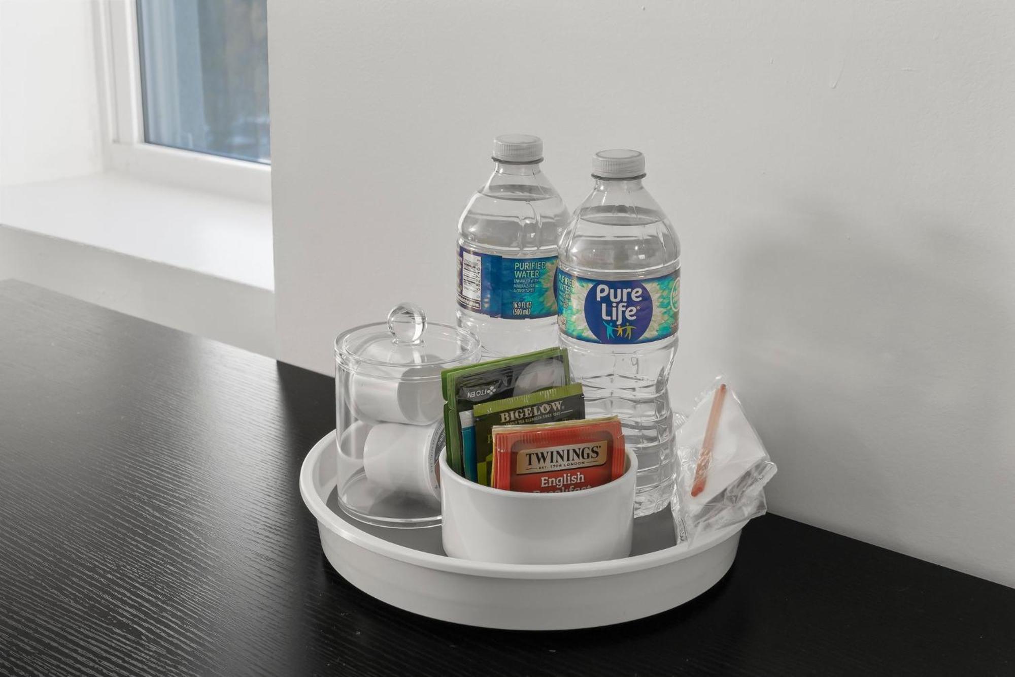 New Season Royals, Airport West Hotel Chester Ngoại thất bức ảnh