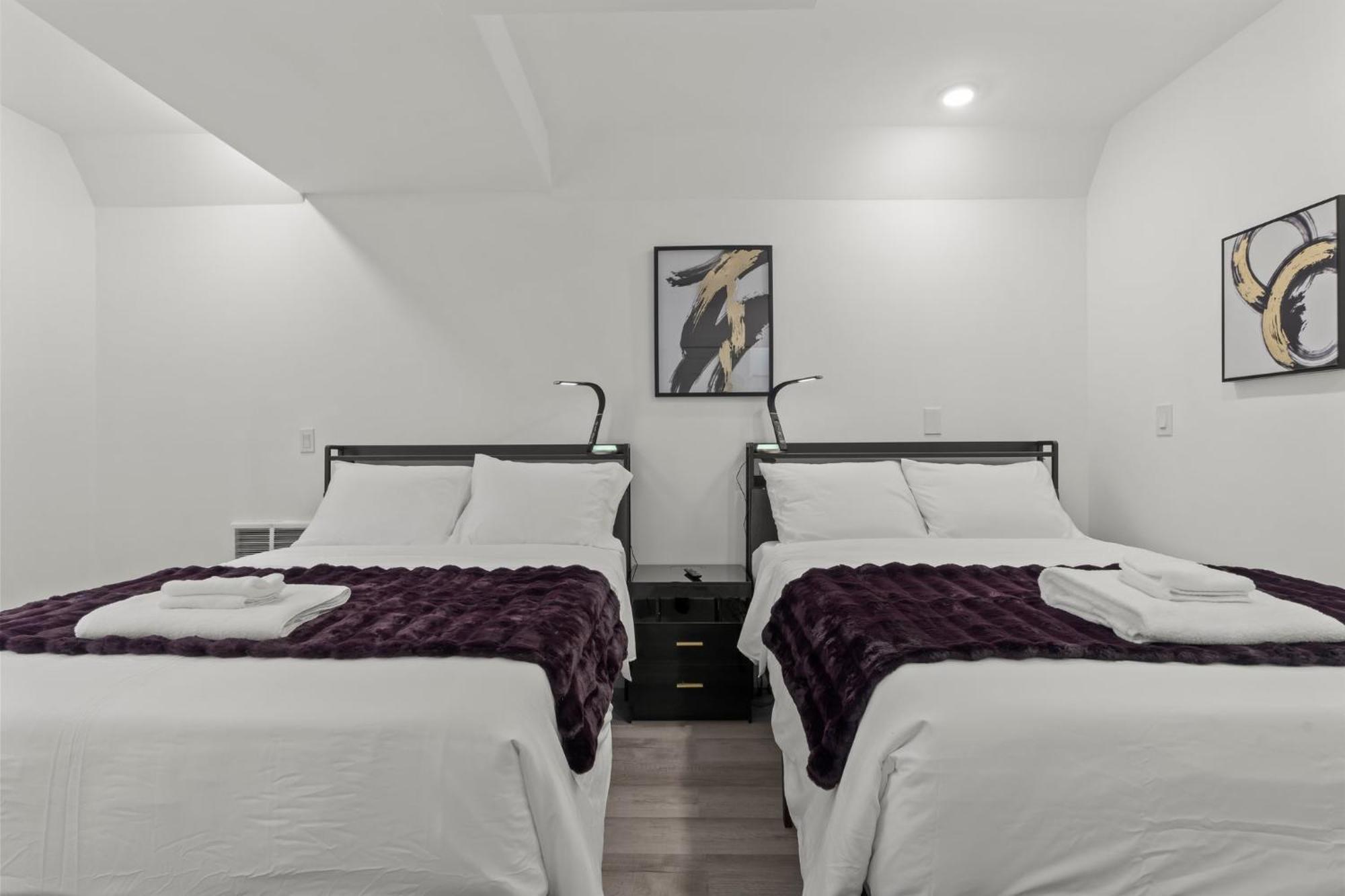 New Season Royals, Airport West Hotel Chester Phòng bức ảnh